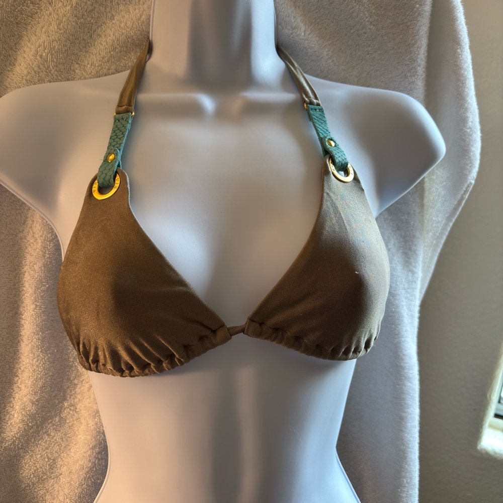 Vix Paul Hermanny Chic tan Bikini  with Halter Neck and faux strap gold accent - Picture 13 of 16